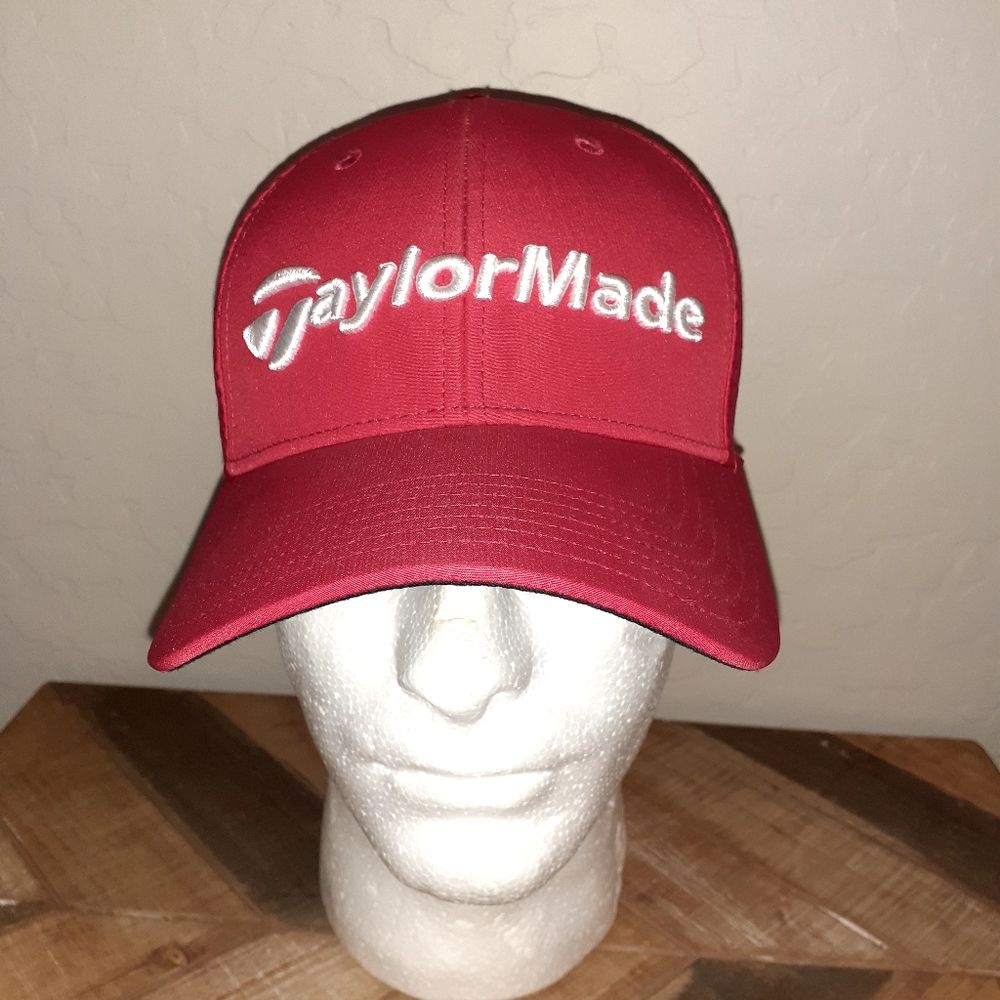 TaylorMade Flexfit Hat - Never Worn - Red - S/M